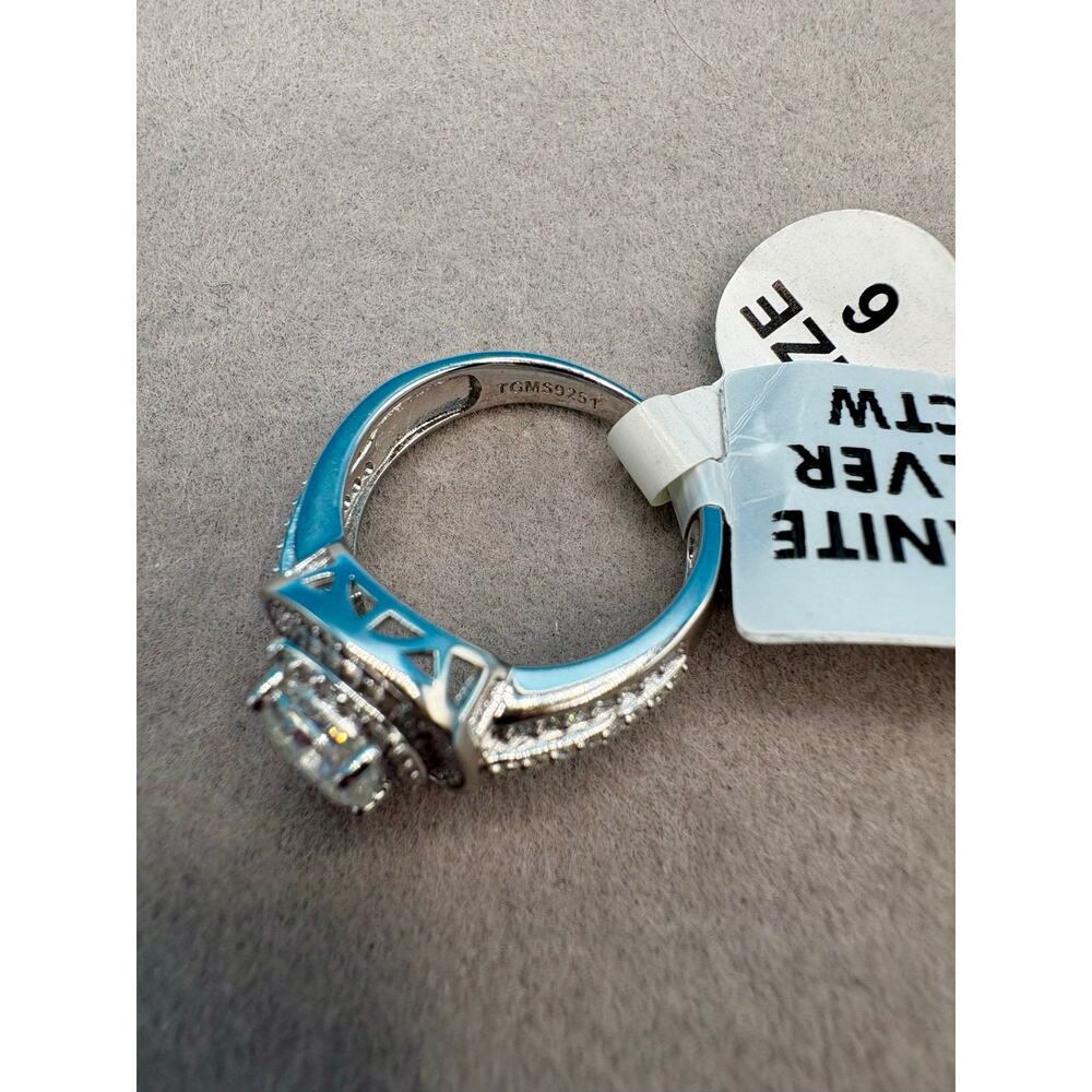 NWT Sz.6 - Womens 1.75ct Moissanite Ring, Stamped 925 Silver - Picture 5 of 11